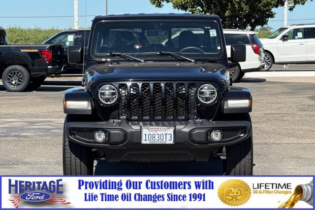 Used 2022 Jeep Gladiator Sport AWD/4WD image 9