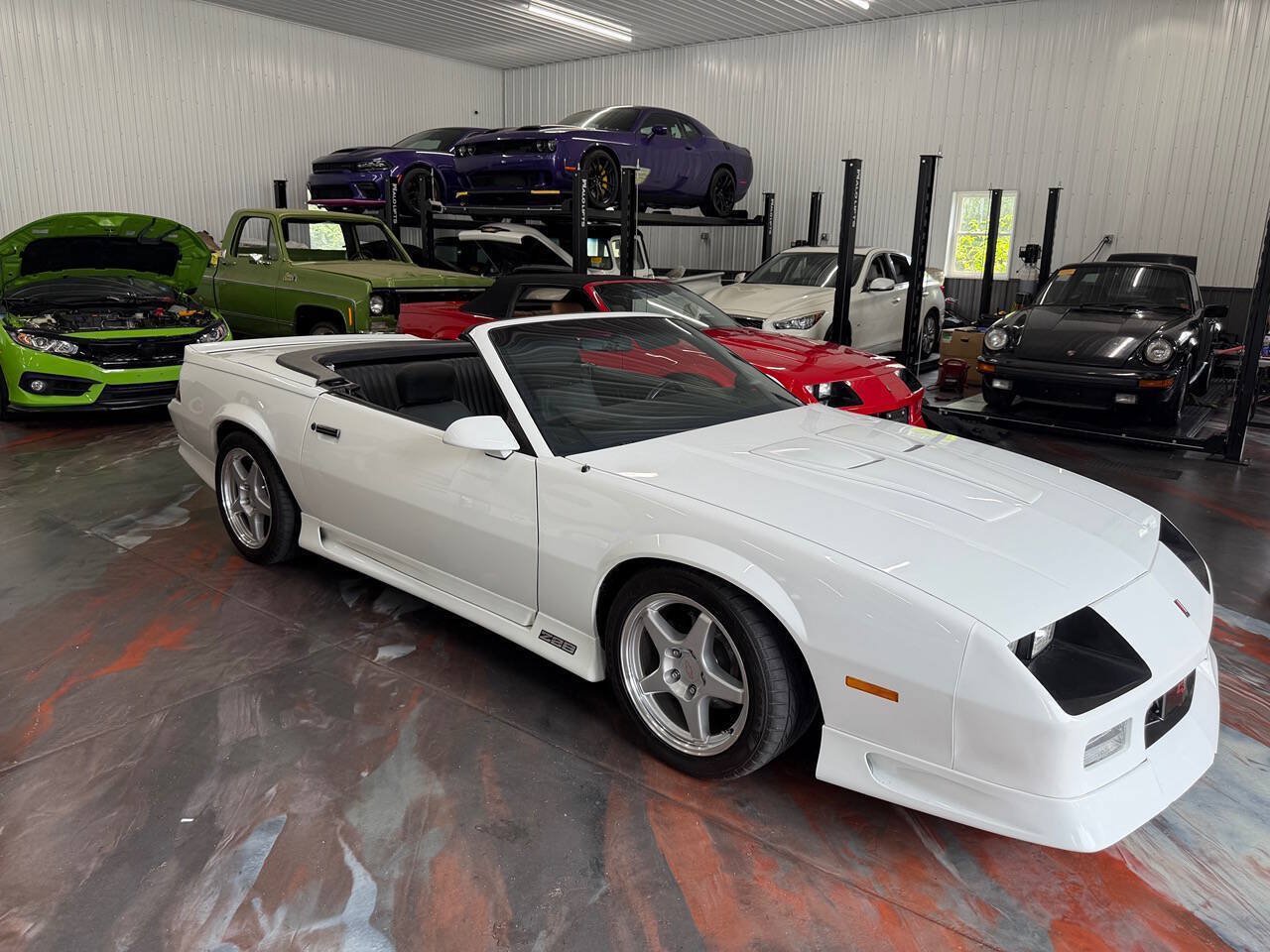 Used 1991 Chevrolet Camaro Z28 RWD image 21