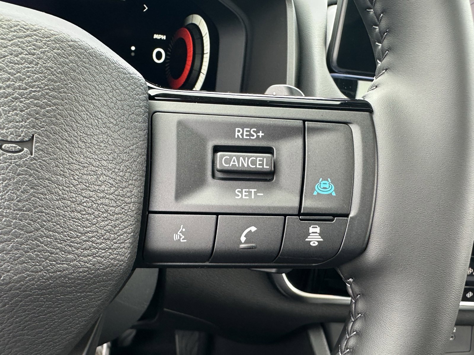 New 2025 Nissan Rogue SL w/ SL Premium Package FWD image 10