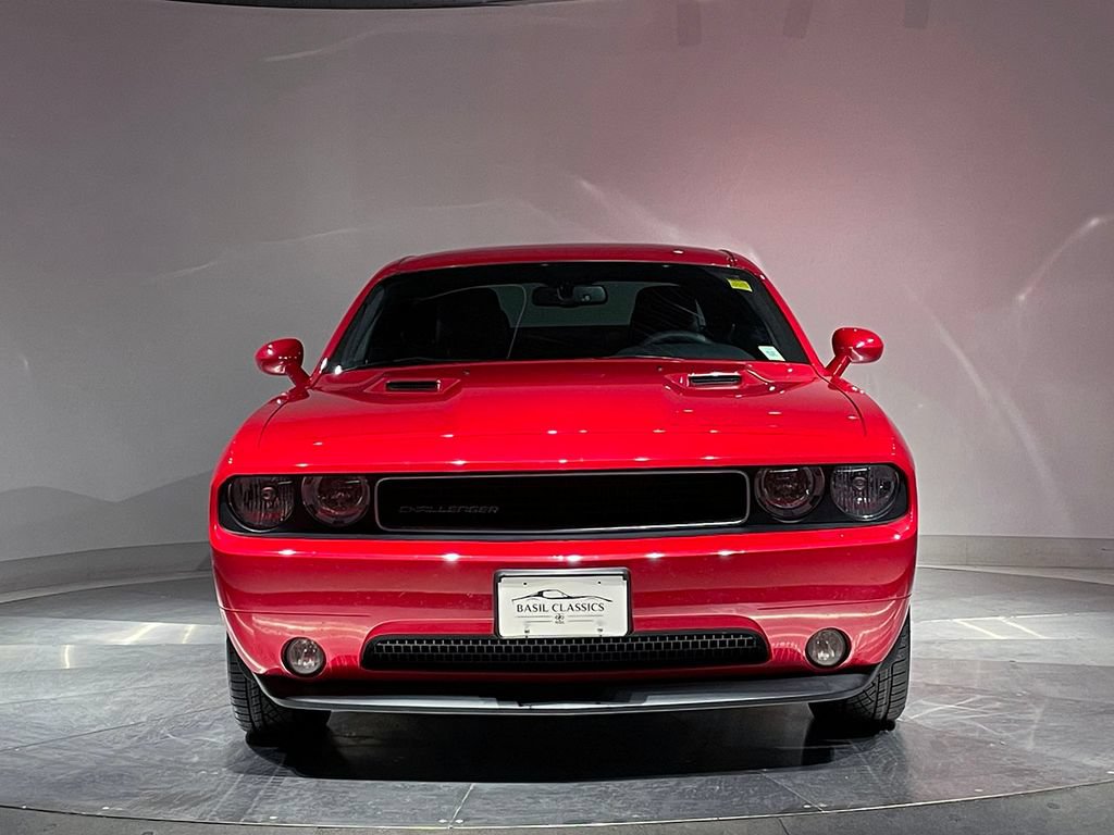 Used 2012 Dodge Challenger SXT Plus RWD image 3