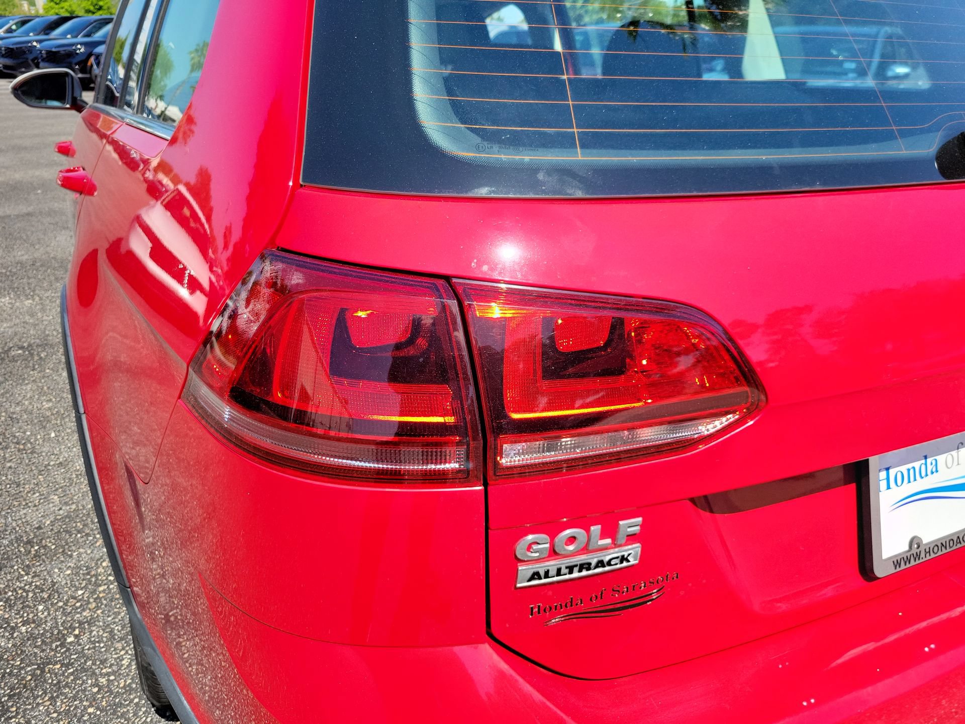 Used 2017 Volkswagen Golf Alltrack SE AWD/4WD image 13