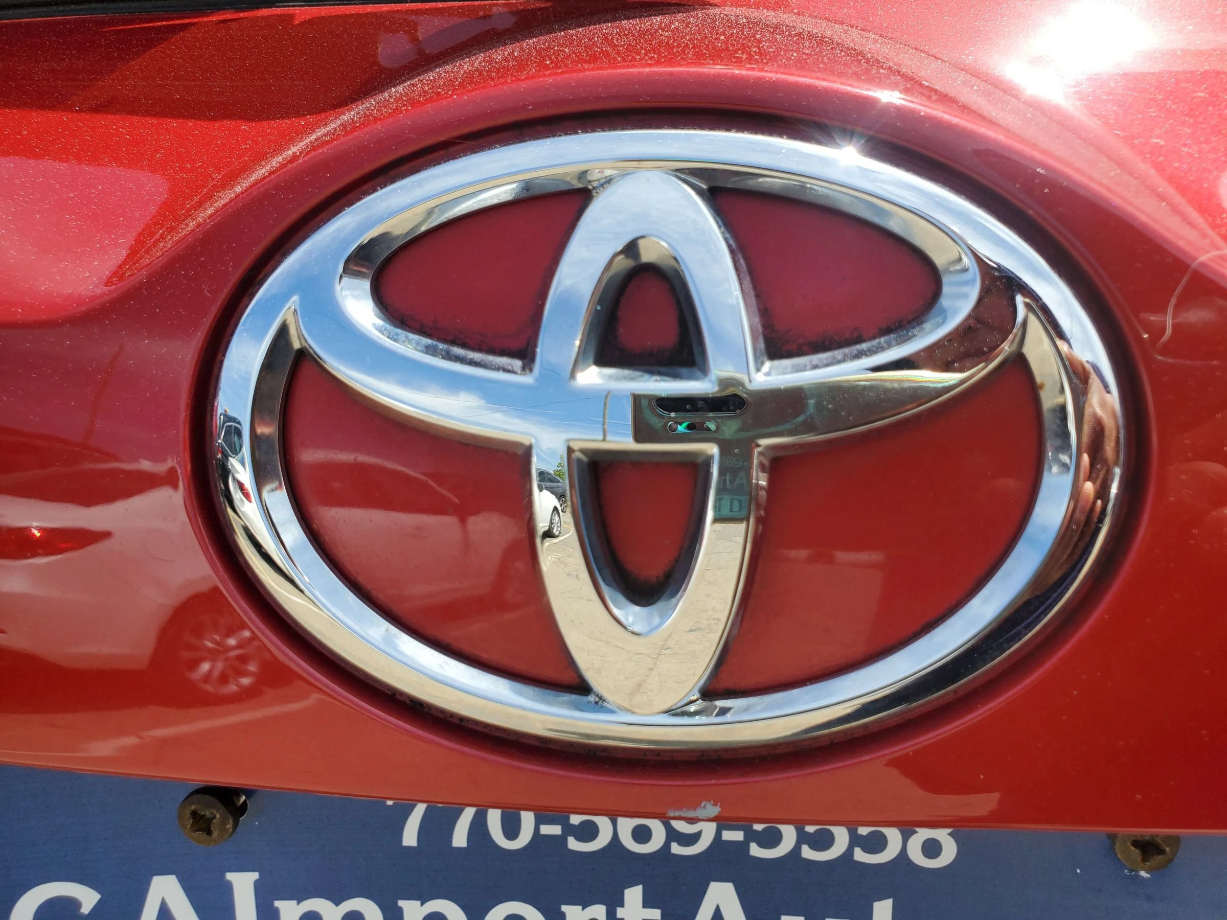 Used 2015 Toyota RAV4 Limited w/ Technology Package FWD image 12