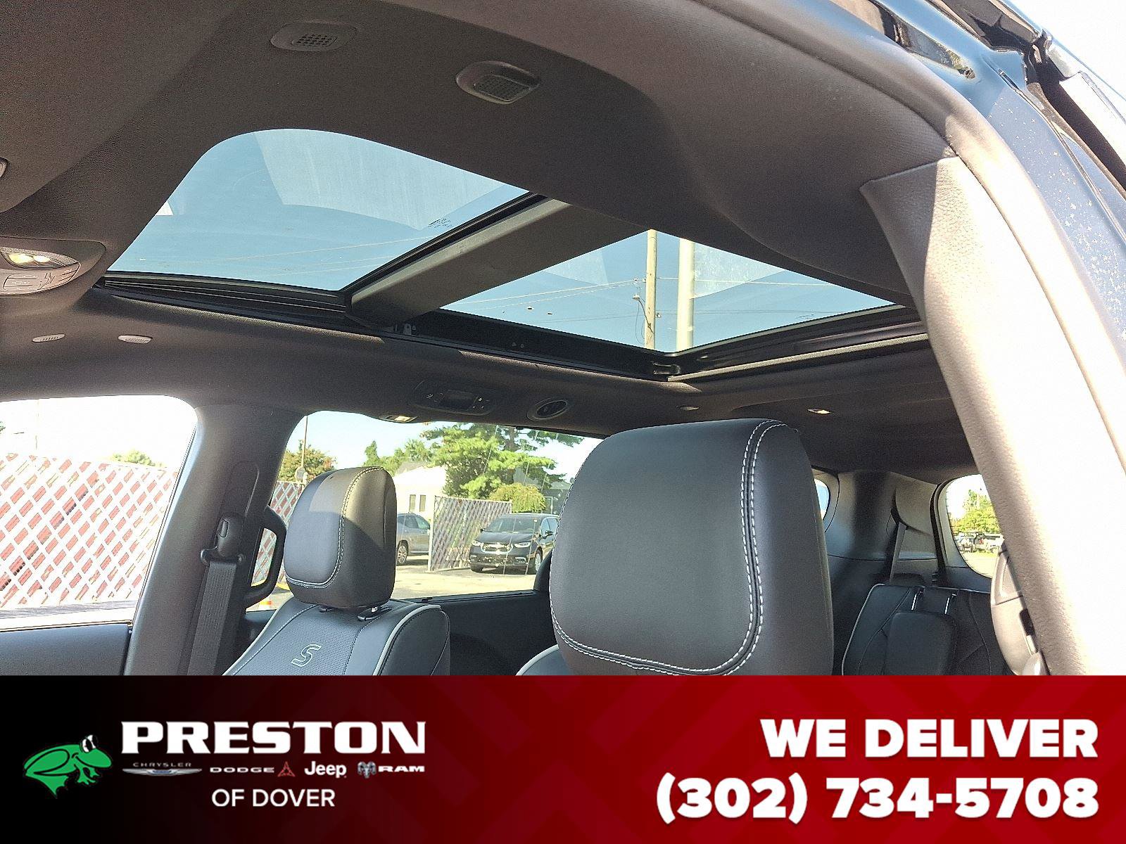 New 2026 Chrysler Pacifica Limited w/ S Appearance Package image 14