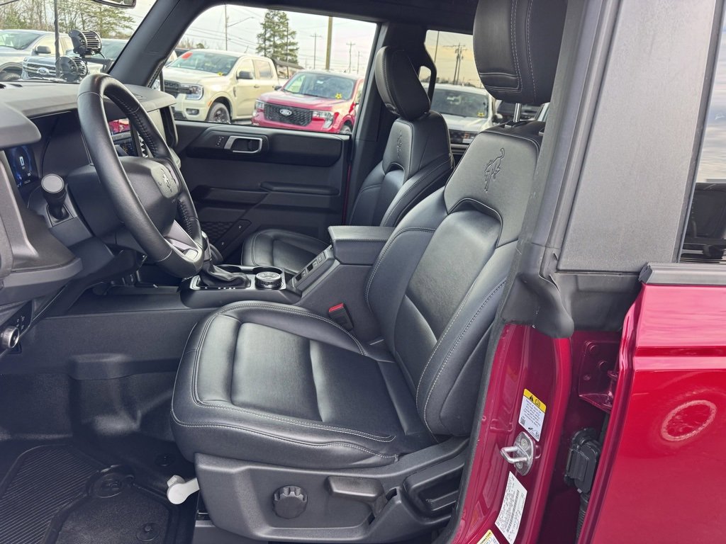 Used 2025 Ford Bronco Badlands image 20