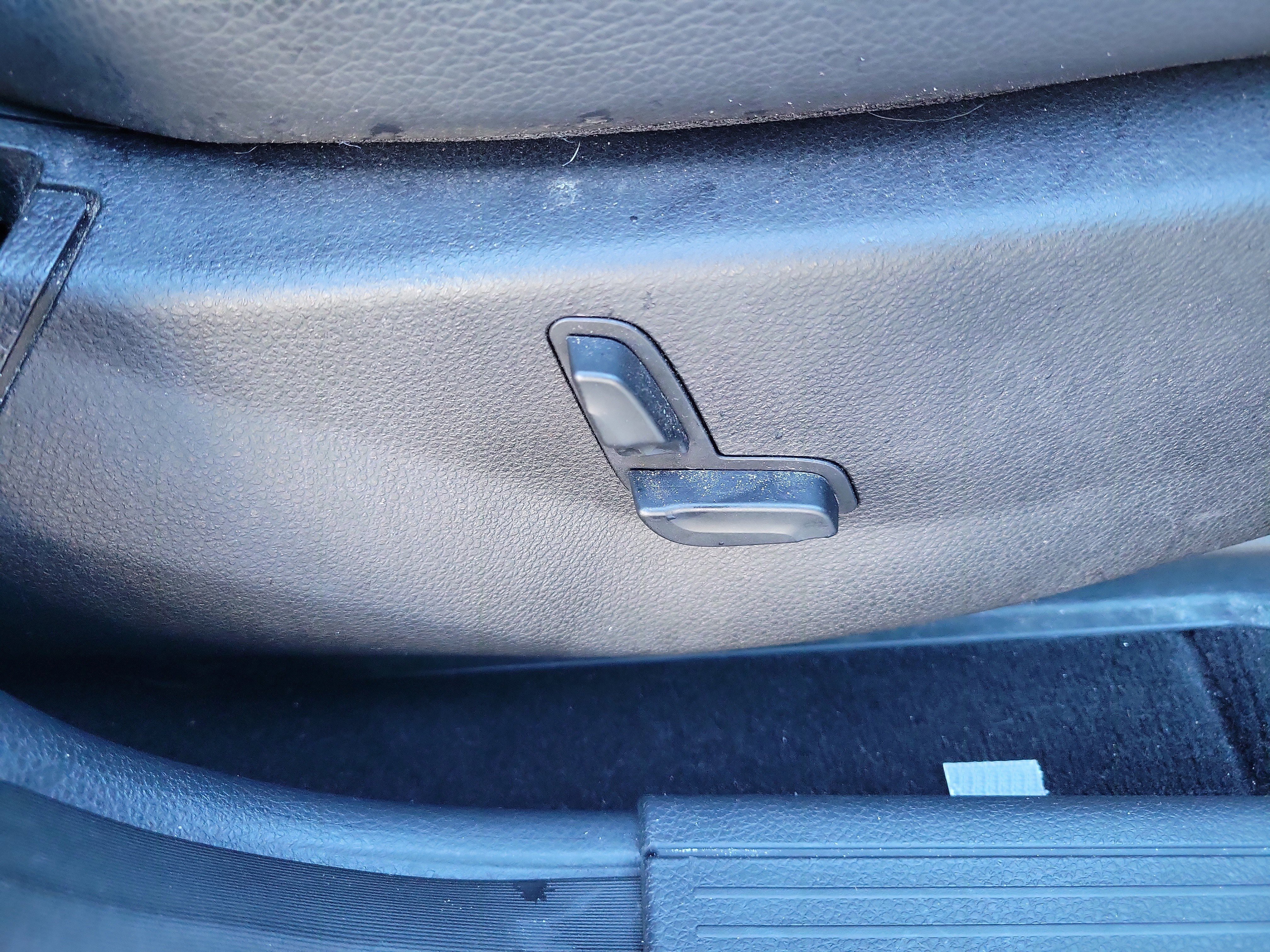 Used 2013 Mercedes-Benz GLK 350 4MATIC image 9