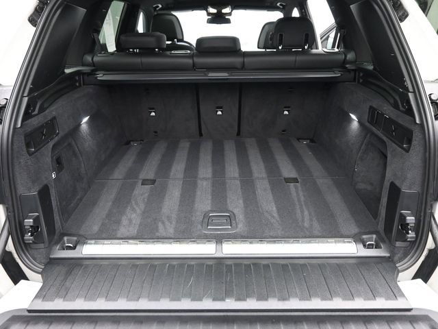 Used 2024 BMW X5 xDrive50e image 6
