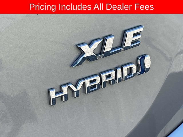 Used 2017 Toyota RAV4 XLE AWD/4WD image 13