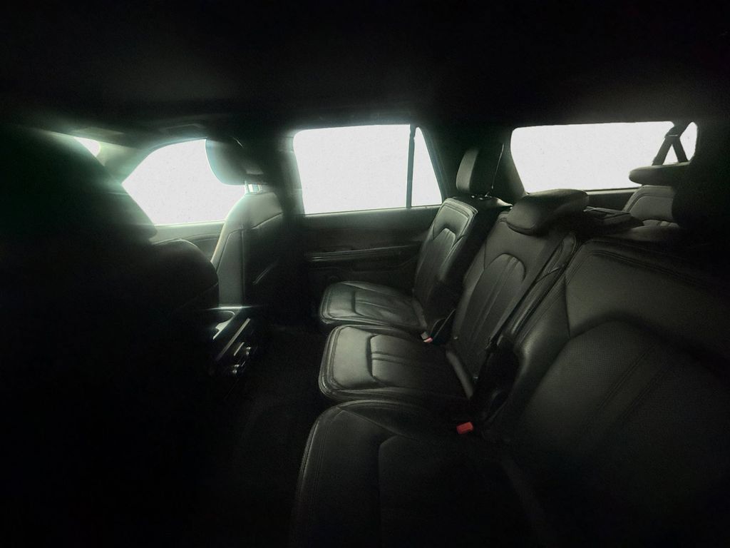 Used 2021 Ford Expedition Max Limited AWD/4WD image 8