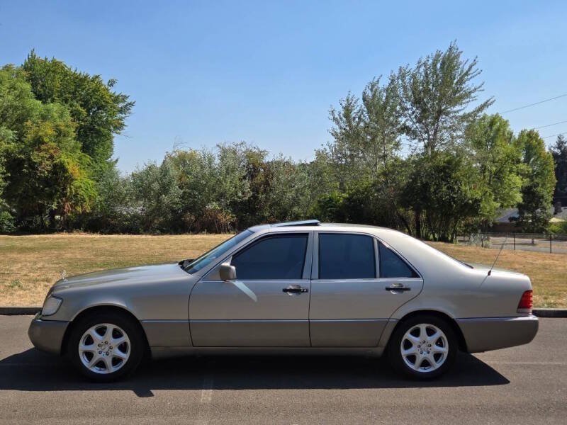 Used 1993 Mercedes-Benz 300 SD Sedan image 8