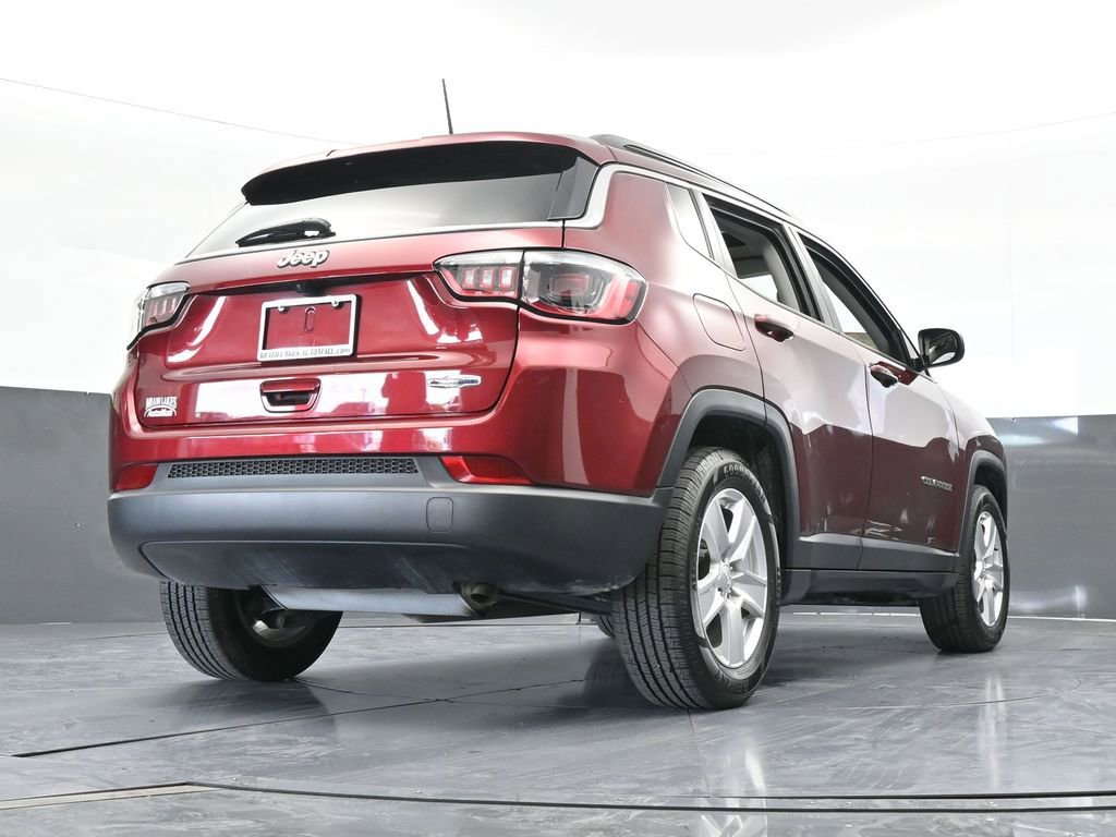 Used 2022 Jeep Compass Latitude w/ Sun and Sound Group image 59