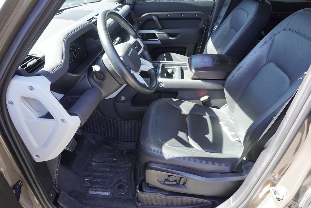 Used 2023 Land Rover Defender 110 S AWD/4WD image 19