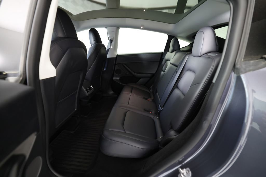 Used 2023 Tesla Model Y Performance AWD/4WD image 14