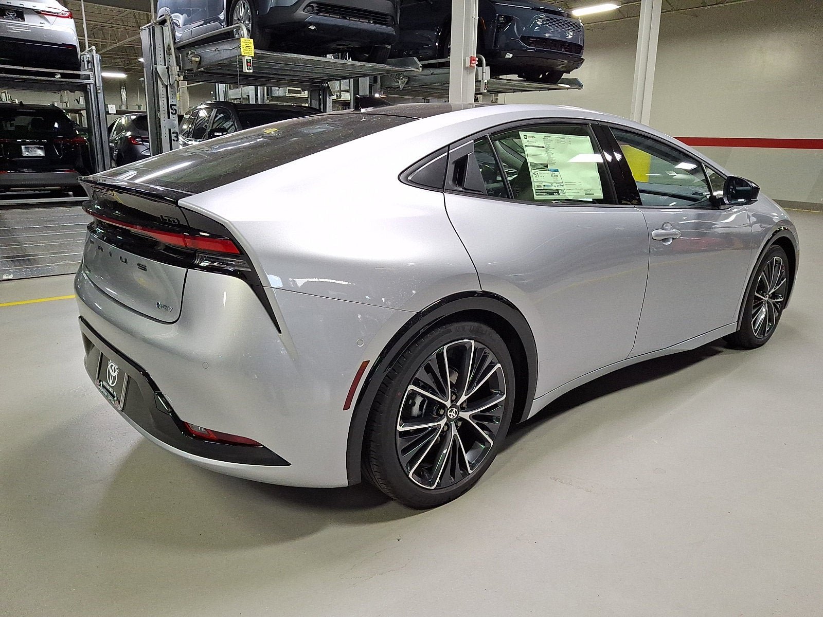 New 2027 Toyota Prius Limited w/ Limited Premium Package FWD image 4