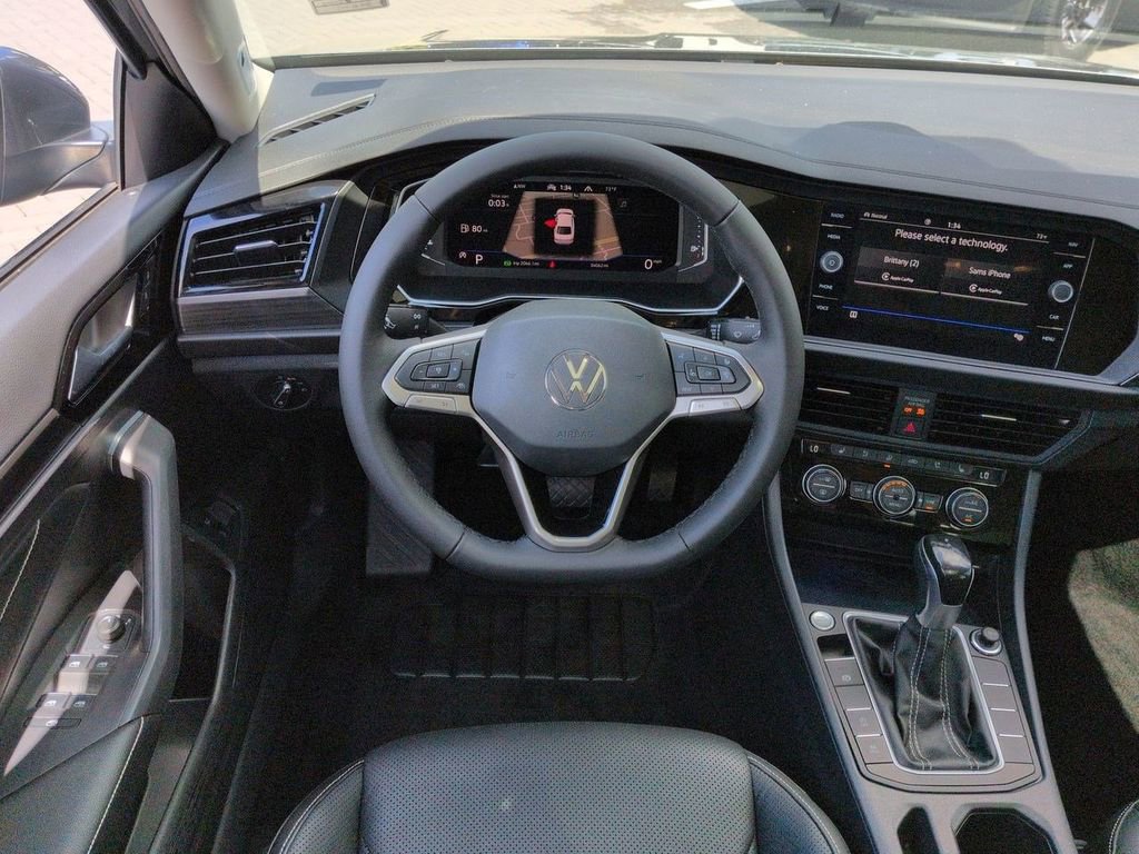 Used 2022 Volkswagen Jetta SEL image 17