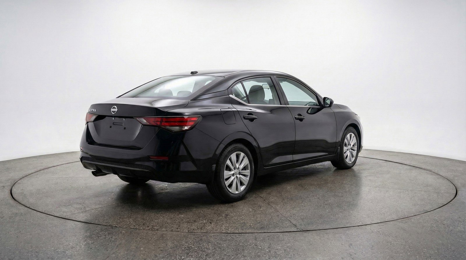 Used 2025 Nissan Sentra S FWD image 9