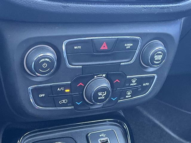 Used 2018 Jeep Compass Limited AWD/4WD image 23