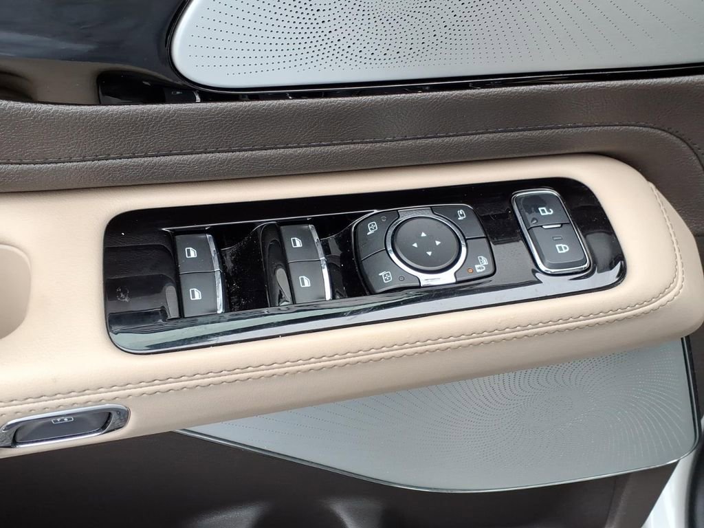 Used 2023 Lincoln Aviator Reserve w/ Equipment Group 201A image 18