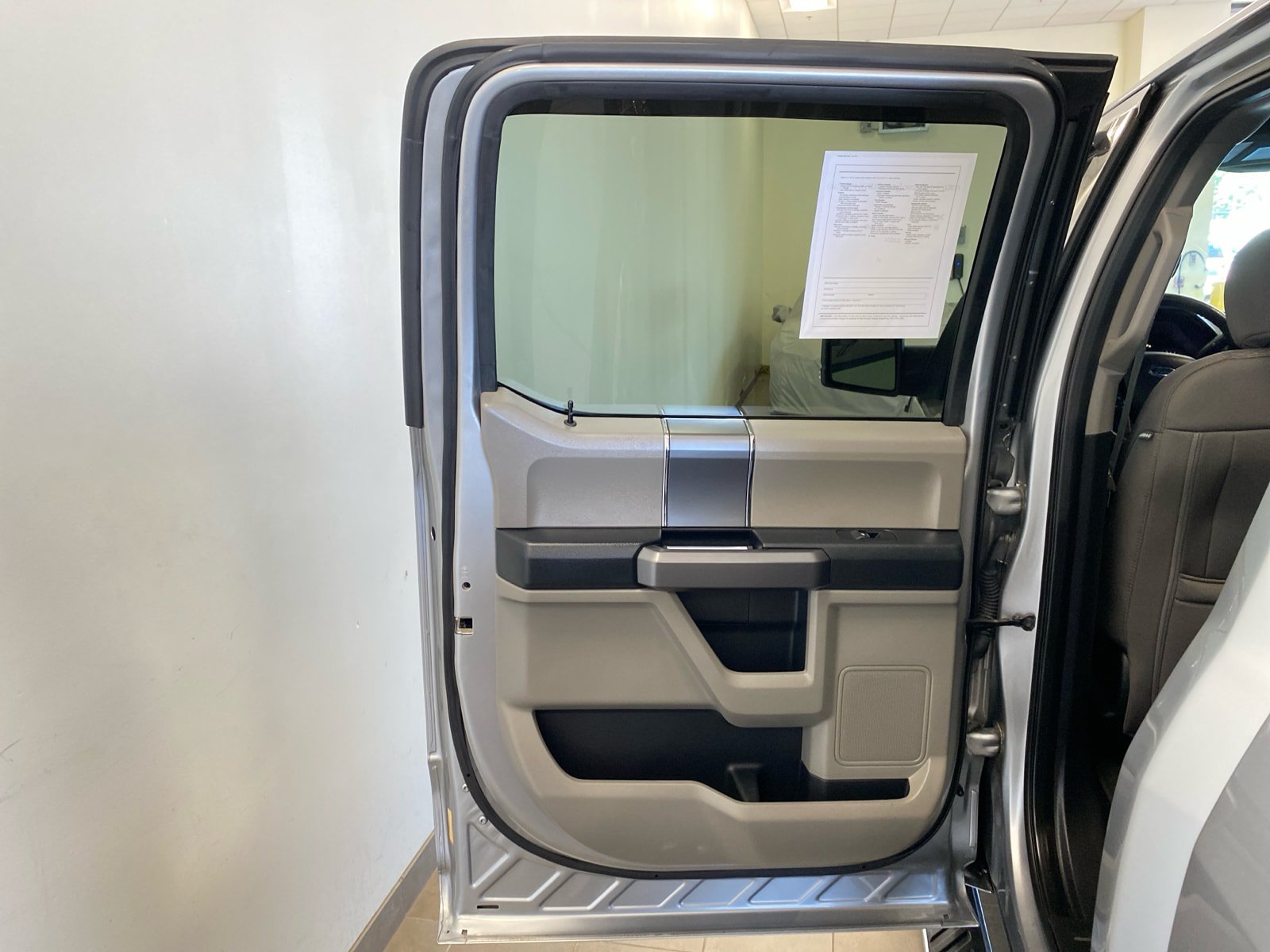 Used 2020 Ford F150 XLT w/ Equipment Group 302A Luxury AWD/4WD image 8