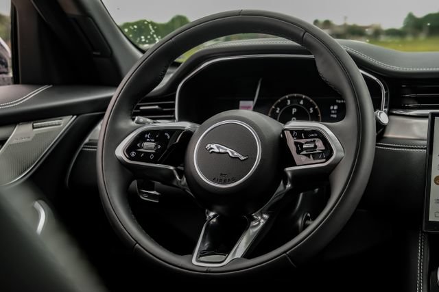 Used 2026 Jaguar F-PACE R-Dynamic S AWD/4WD image 20