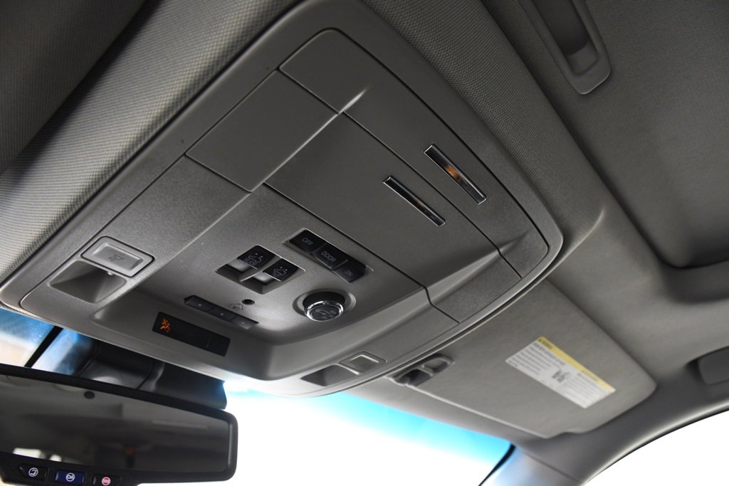 Used 2019 Chevrolet Suburban Premier image 31