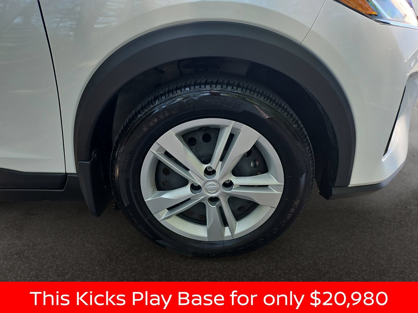 Used 2025 Nissan Kicks Play S FWD image 41
