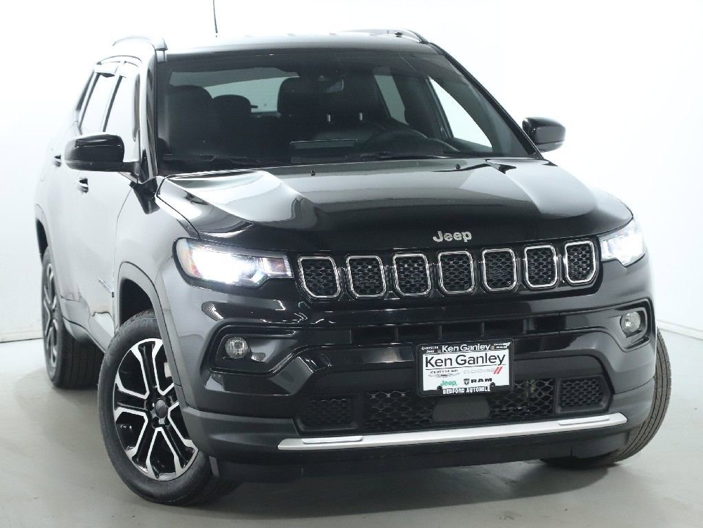 Used 2024 Jeep Compass Limited image 2