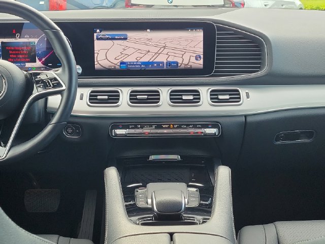 Used 2025 Mercedes-Benz GLE 350 4MATIC image 18
