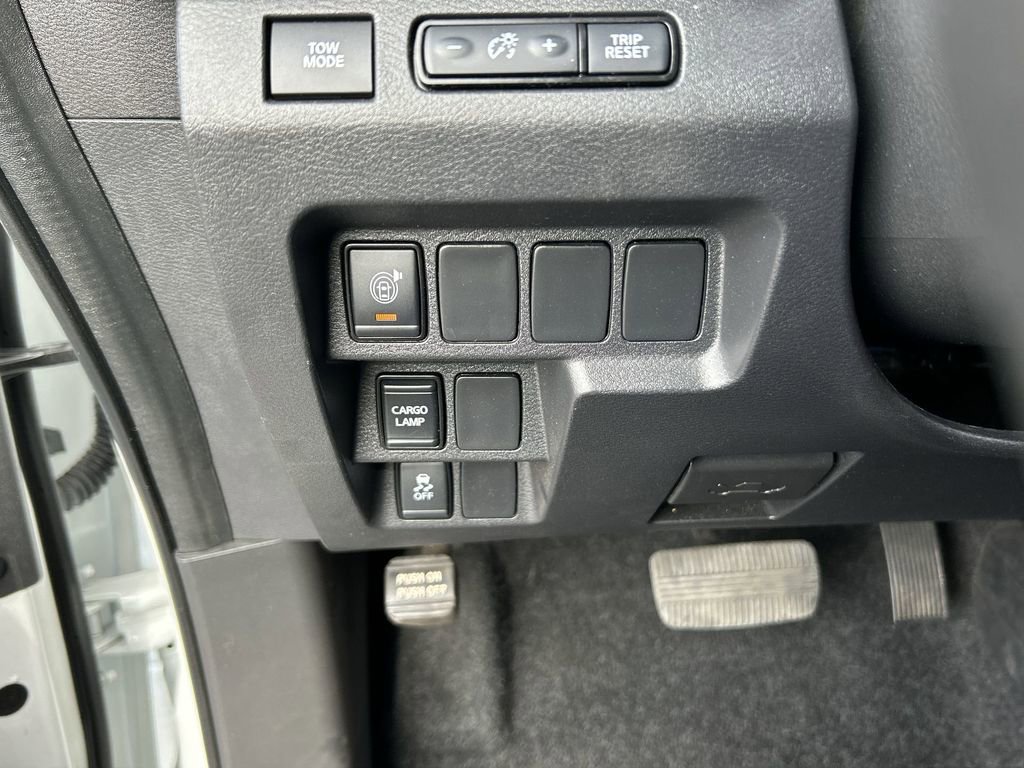 Used 2023 Nissan Frontier Pro-X w/ Technology Package RWD image 18