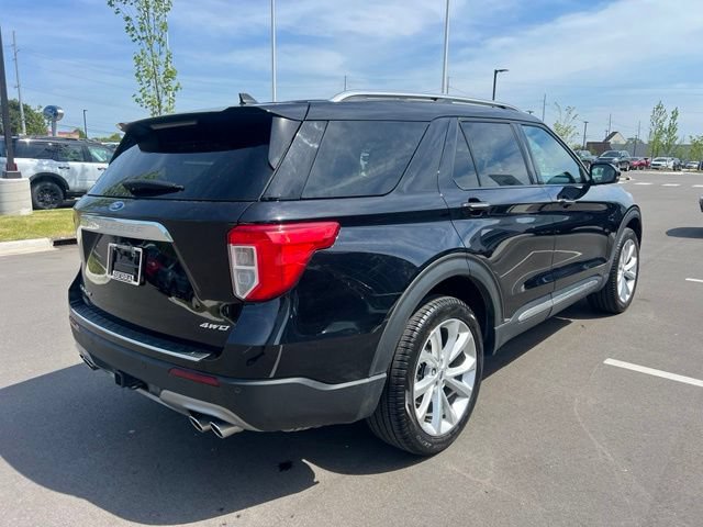 Used 2024 Ford Explorer Platinum w/ Technology Package AWD/4WD image 5