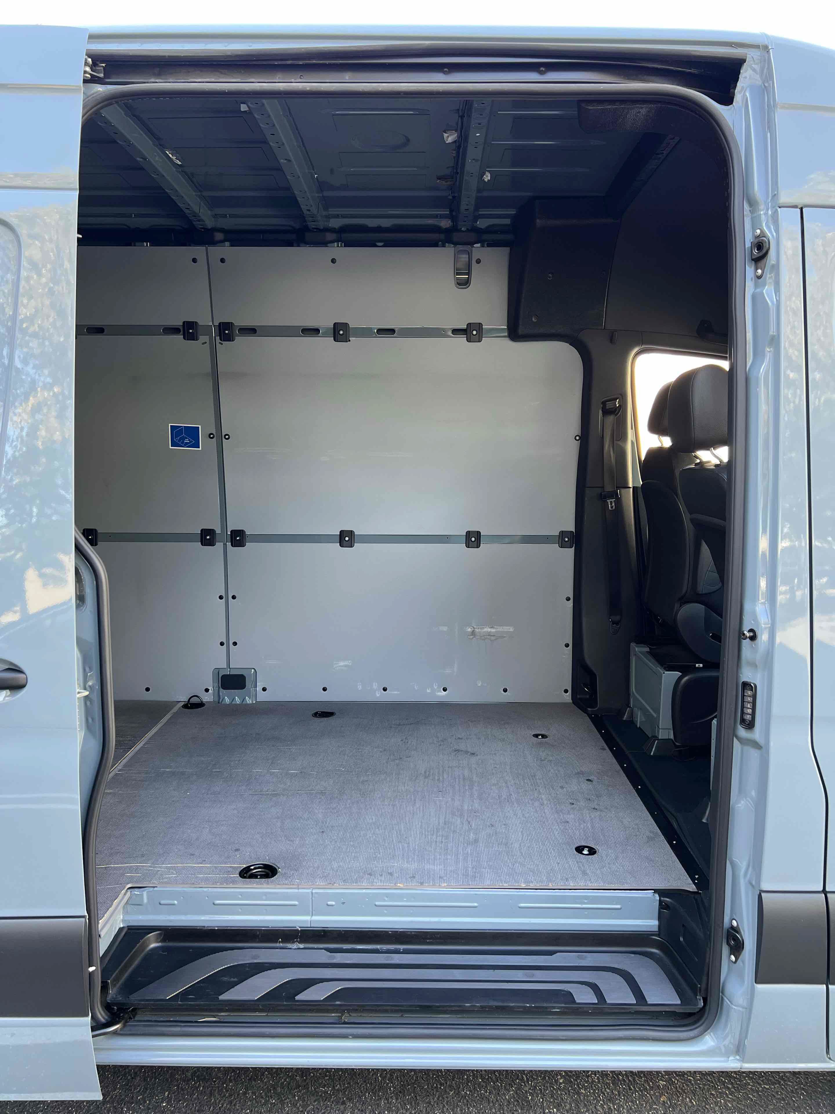 Used 2024 Mercedes-Benz Sprinter 2500 image 61