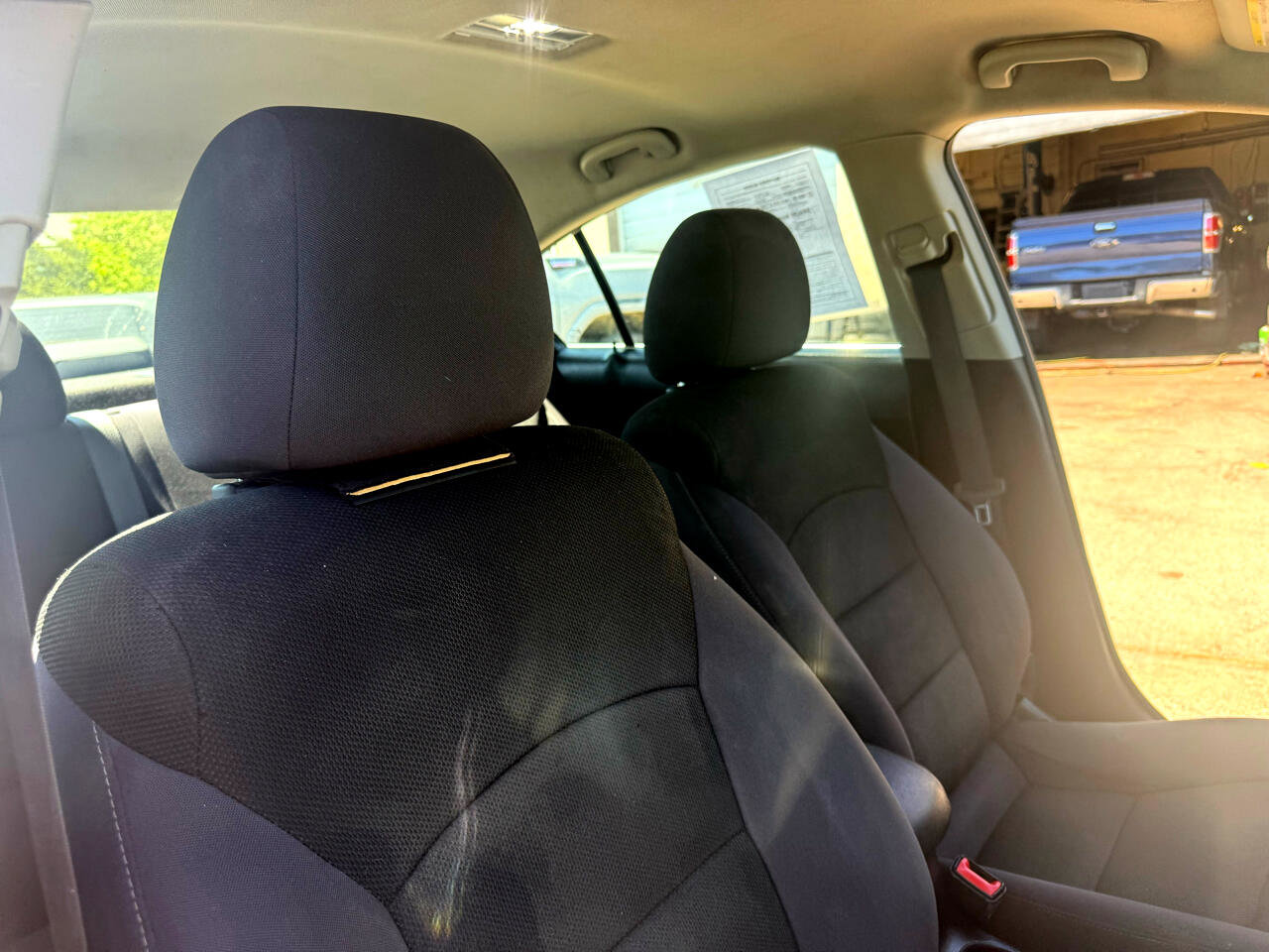 Used 2015 Chevrolet Cruze LT image 46