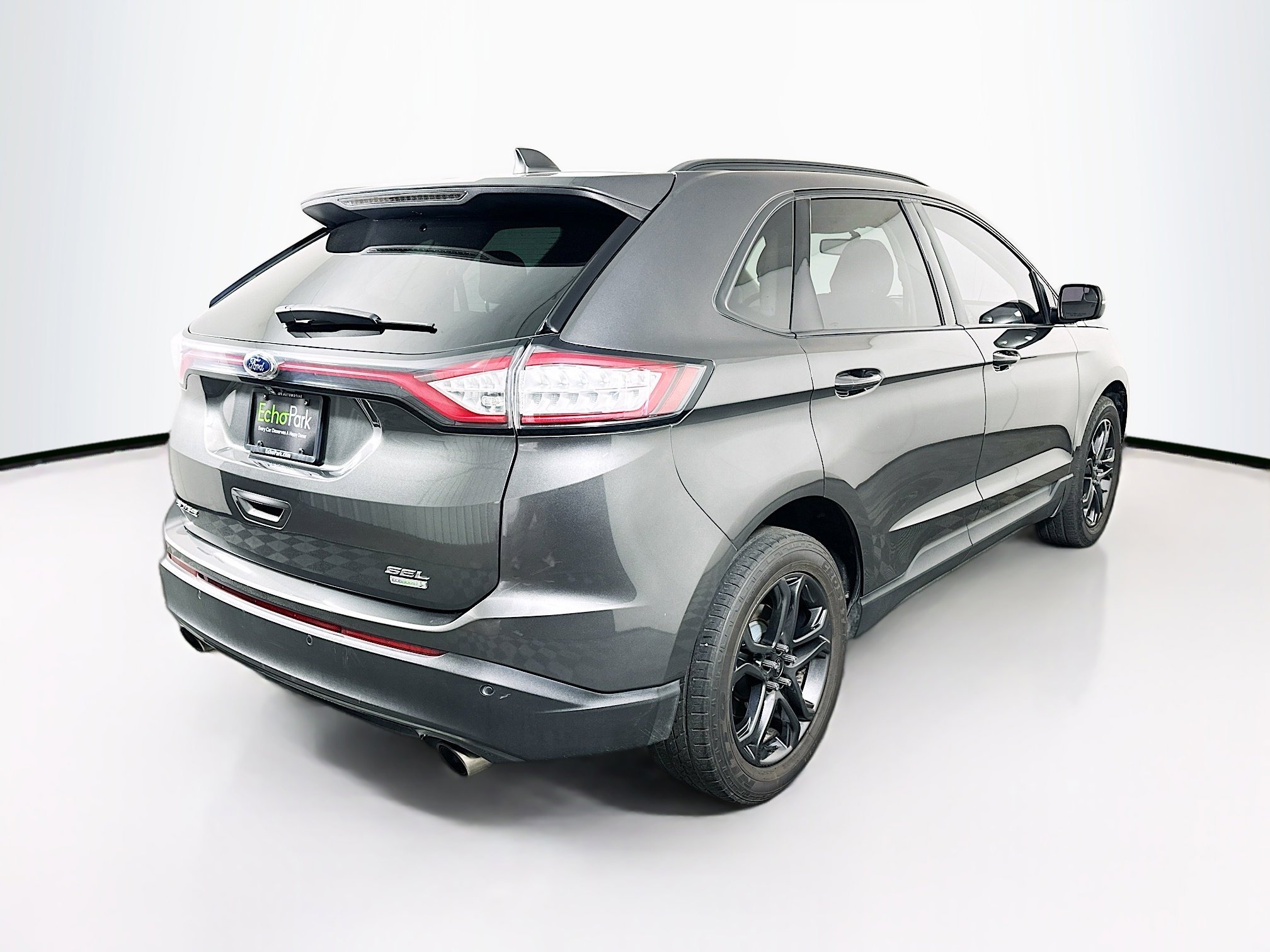 Used 2018 Ford Edge SEL w/ Equipment Group 201A FWD image 9
