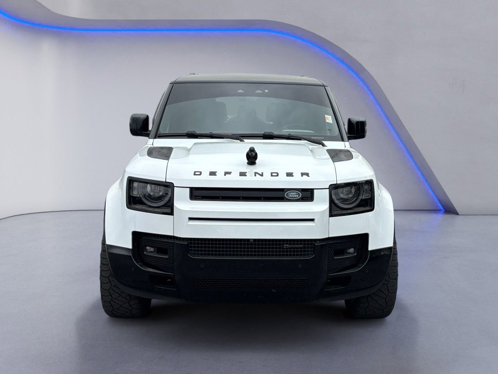 Used 2023 Land Rover Defender 130 X-Dynamic SE image 10