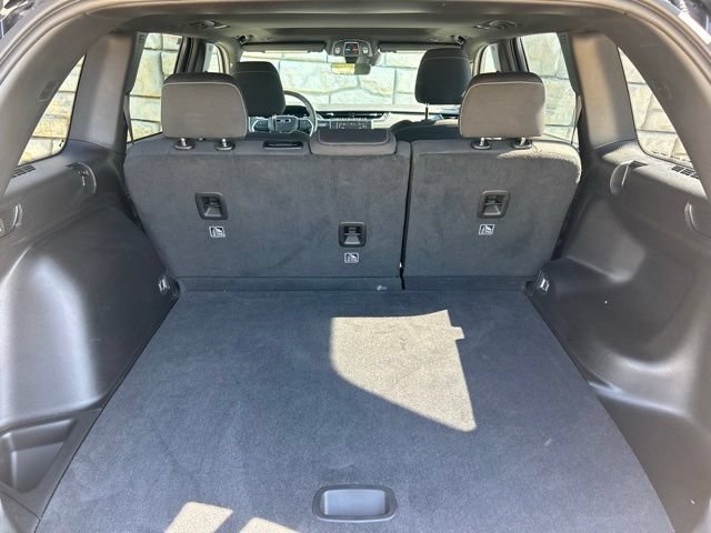 Used 2025 Jeep Grand Cherokee Laredo X w/ Luxury Tech Group I AWD/4WD image 11