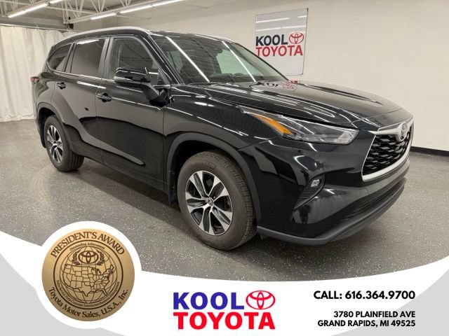 Certified 2025 Toyota Highlander XLE