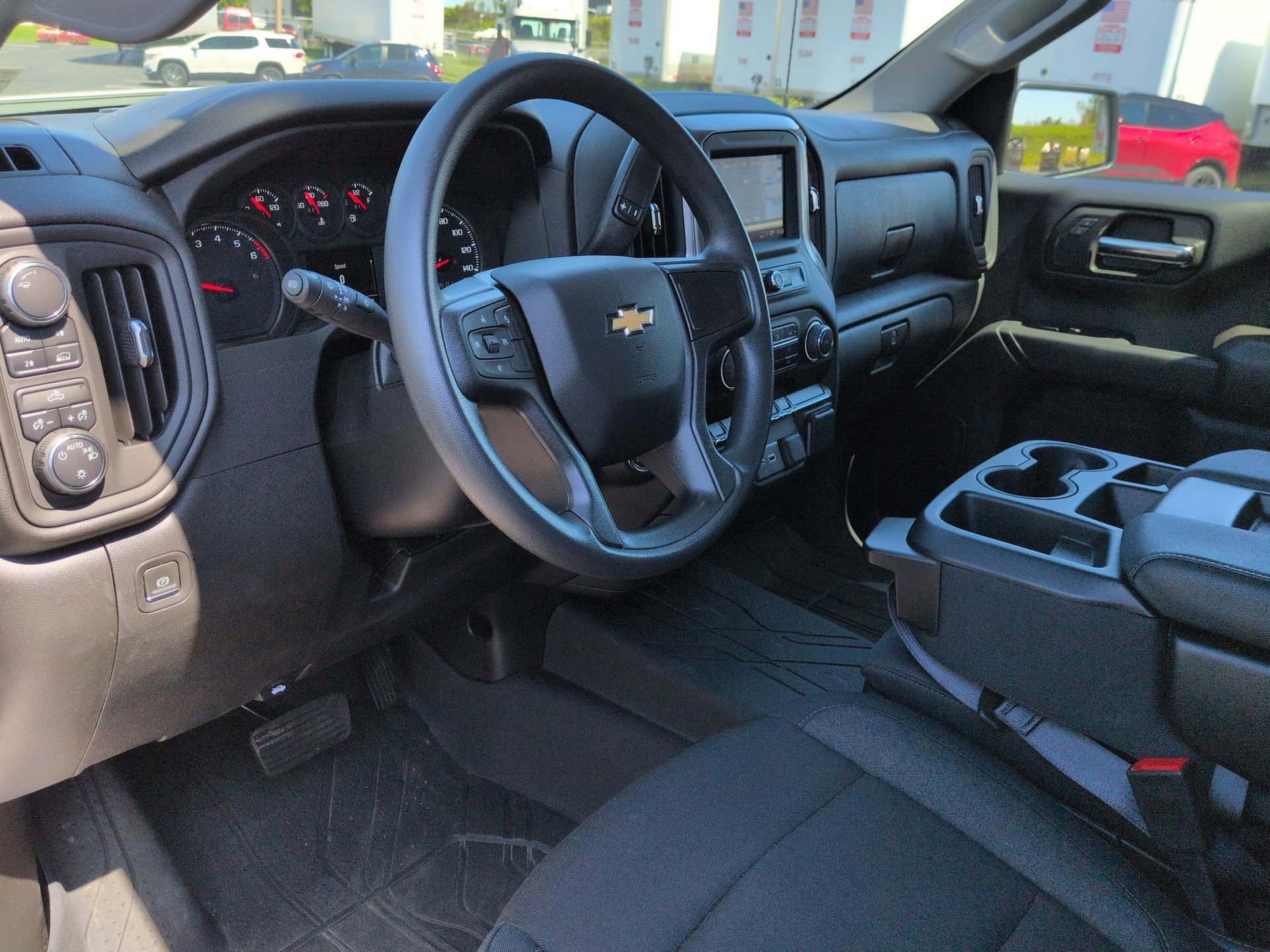 Certified 2024 Chevrolet Silverado 1500 Custom AWD/4WD image 10