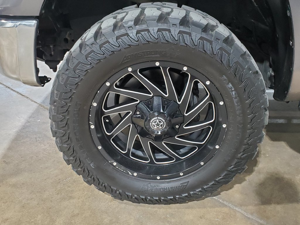 Used 2014 Toyota Tundra SR5 w/ SR5 Upgrade Package RWD image 34