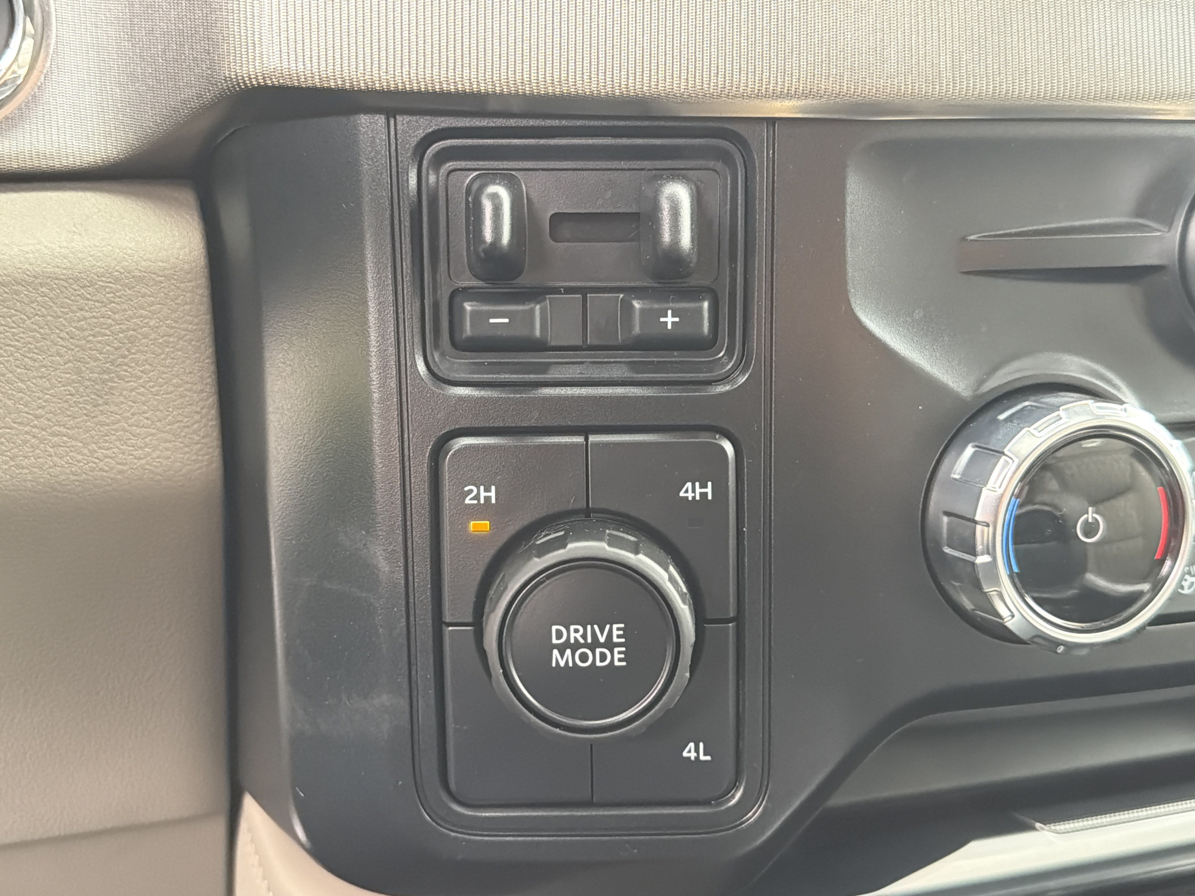 Used 2026 Ford F450 Platinum w/ Platinum Plus Package AWD/4WD image 39