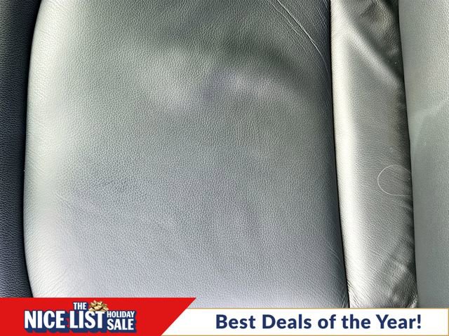 Used 2024 Nissan Pathfinder SL w/ Black Appearance Package image 19