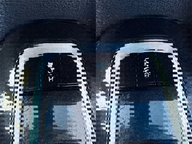 Used 2024 Toyota Corolla LE image 21