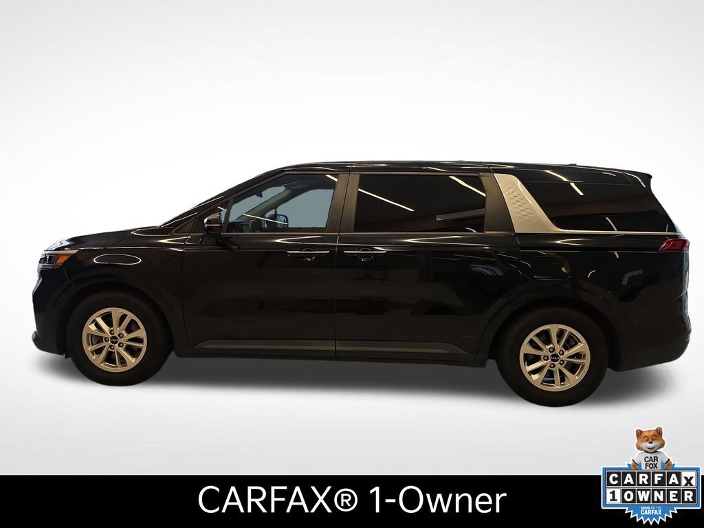 Certified 2022 Kia Carnival LX FWD image 2