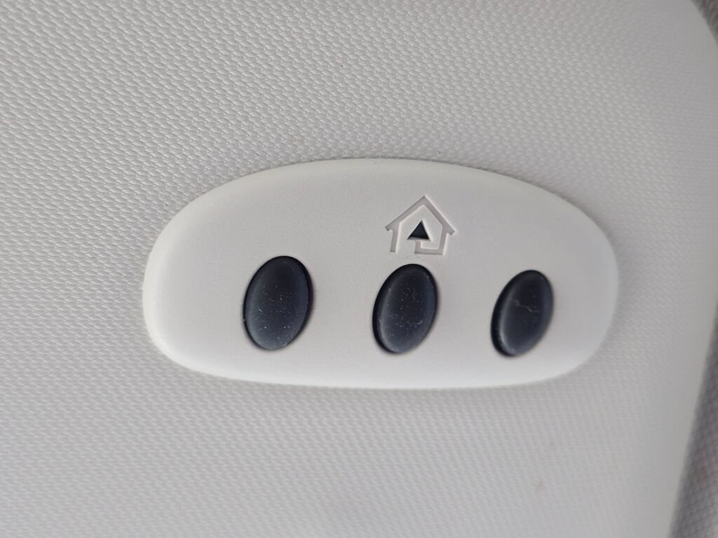Used 2013 Ford C-MAX Energi SEL FWD image 39