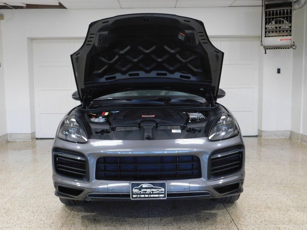 Used 2021 Porsche Cayenne GTS image 14