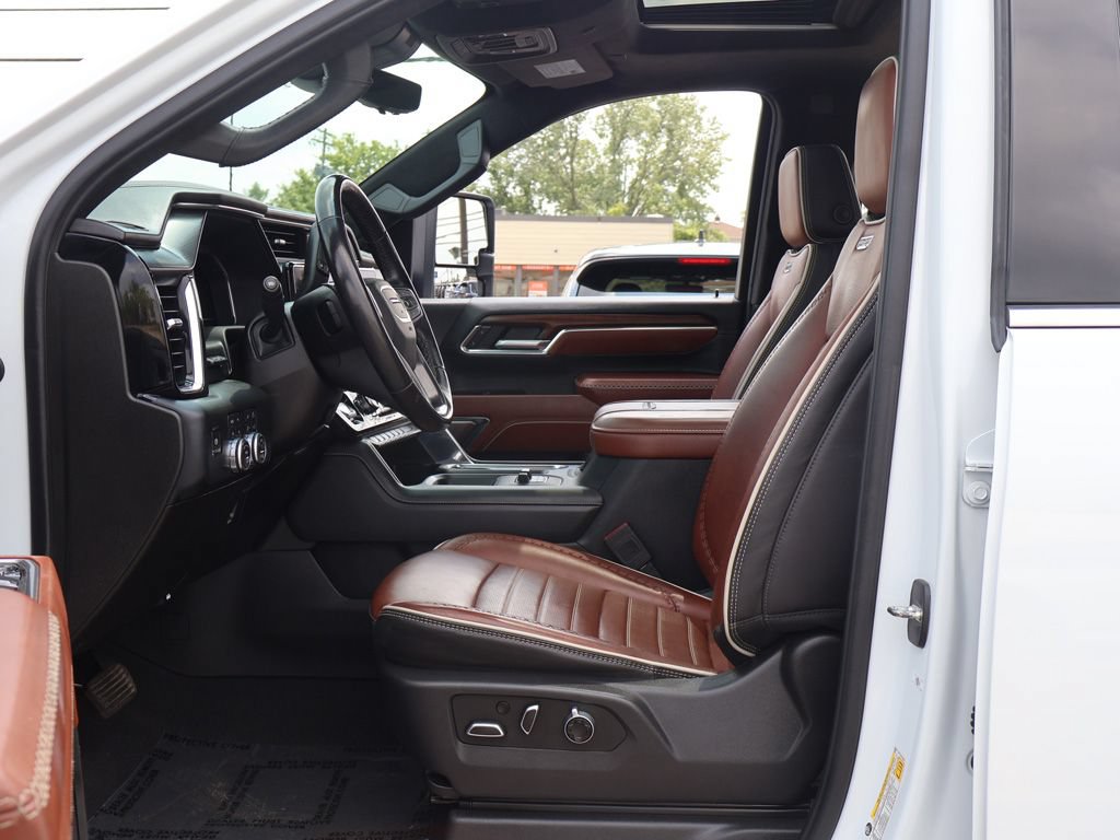 Used 2024 GMC Sierra 2500 Denali Ultimate w/ LPO, GMC Protection Package AWD/4WD image 29