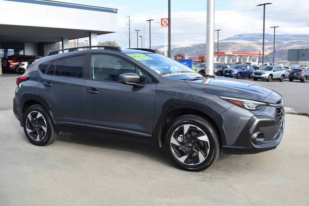 Certified 2025 Subaru Crosstrek 2.5i Limited w/ Crosstrek Mirror Package image 9