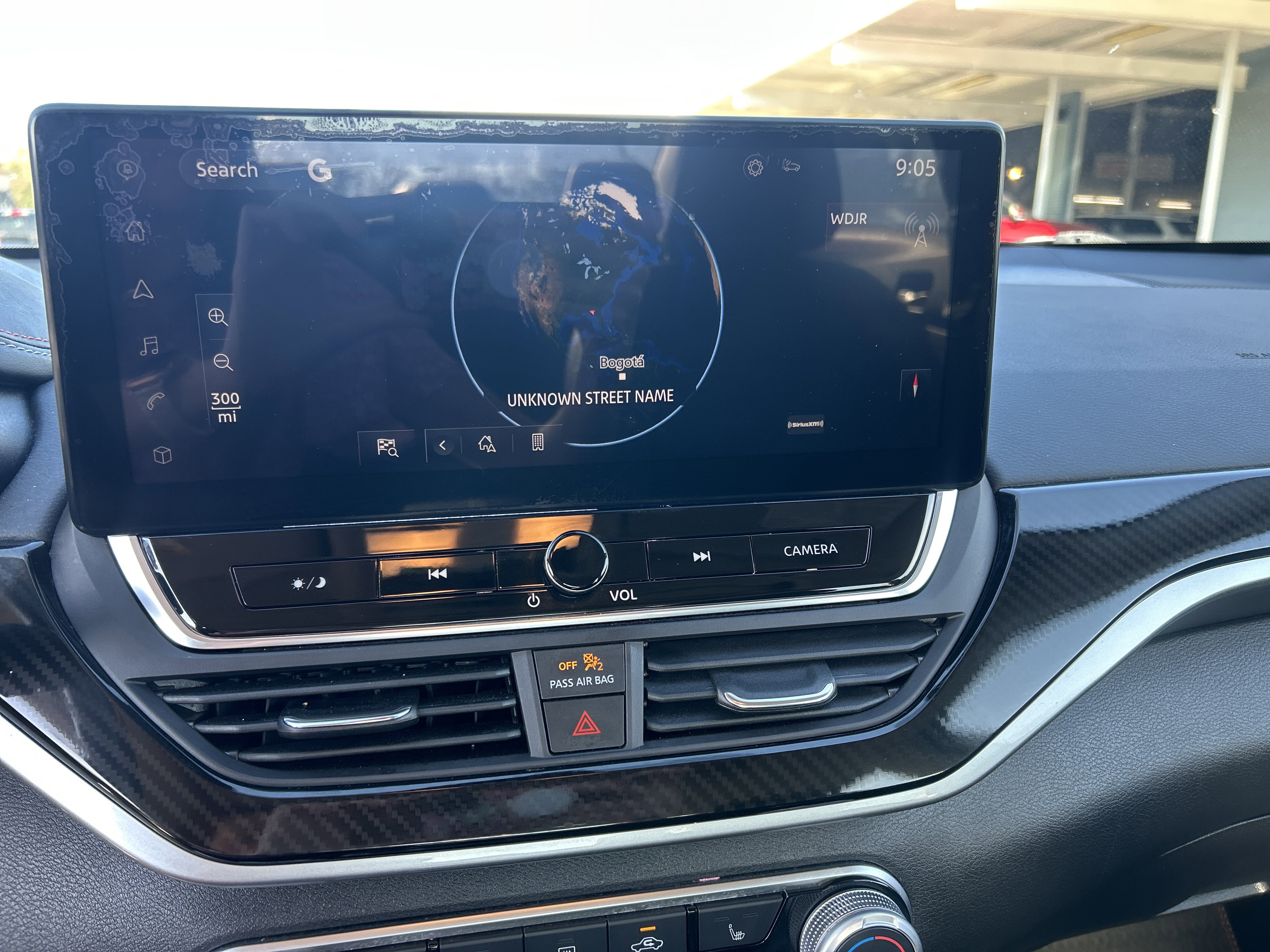 Used 2024 Nissan Altima 2.5 SR w/ SR Premium Package image 11