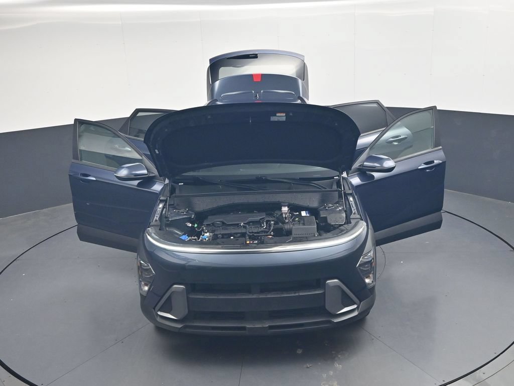 Used 2025 Hyundai Kona SEL AWD/4WD image 53
