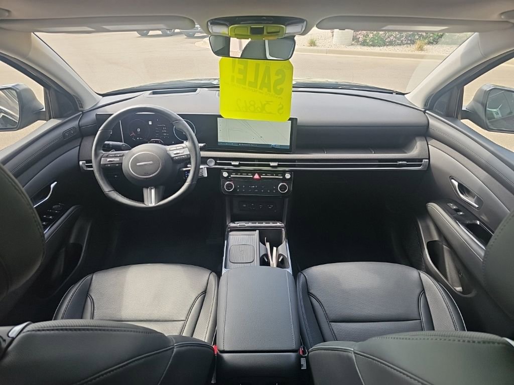 Certified 2025 Hyundai Tucson Limited FWD image 36