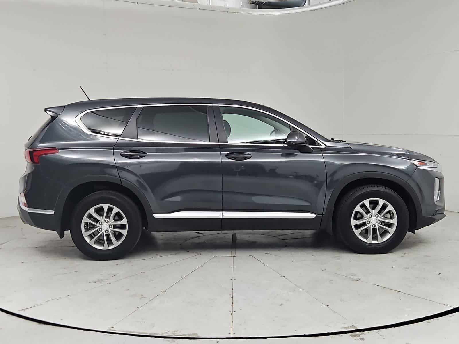 Used 2020 Hyundai Santa Fe SE FWD image 7