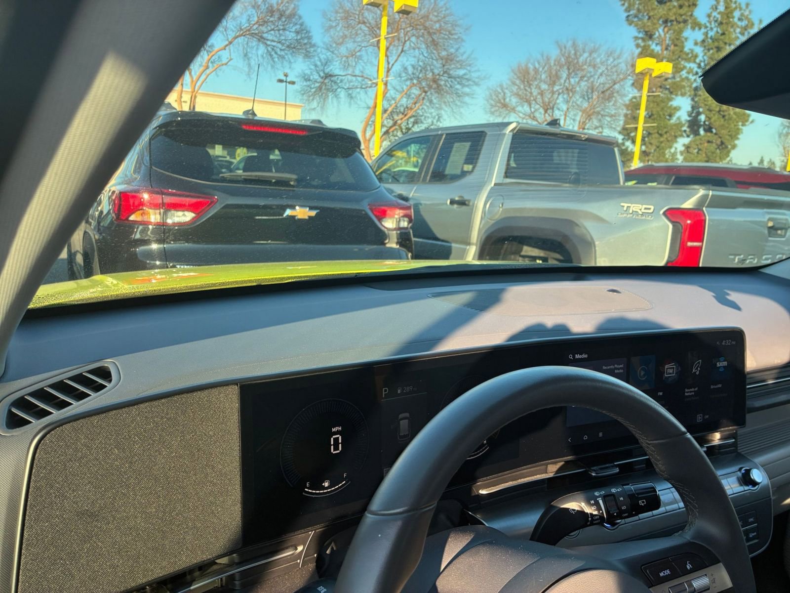 Used 2025 Hyundai Kona SEL image 34